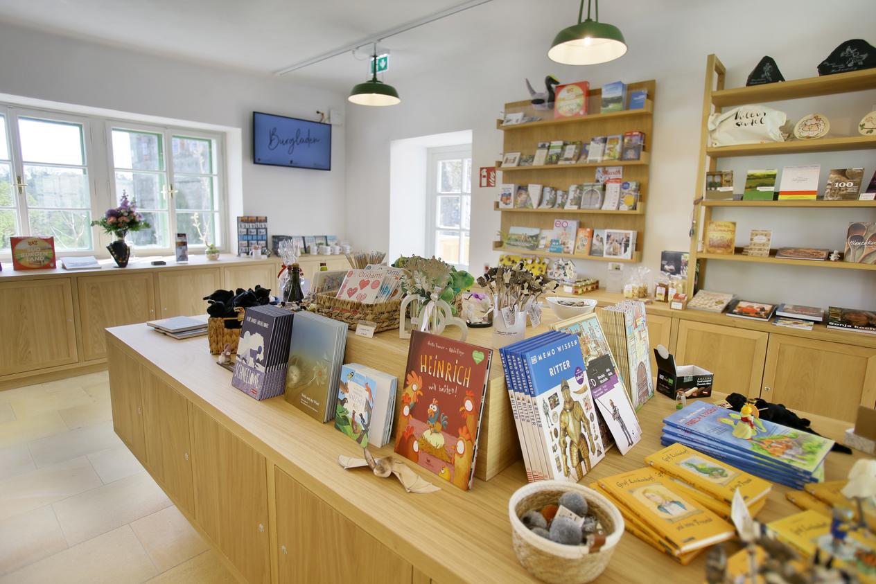 Sortiment im Burgladen
